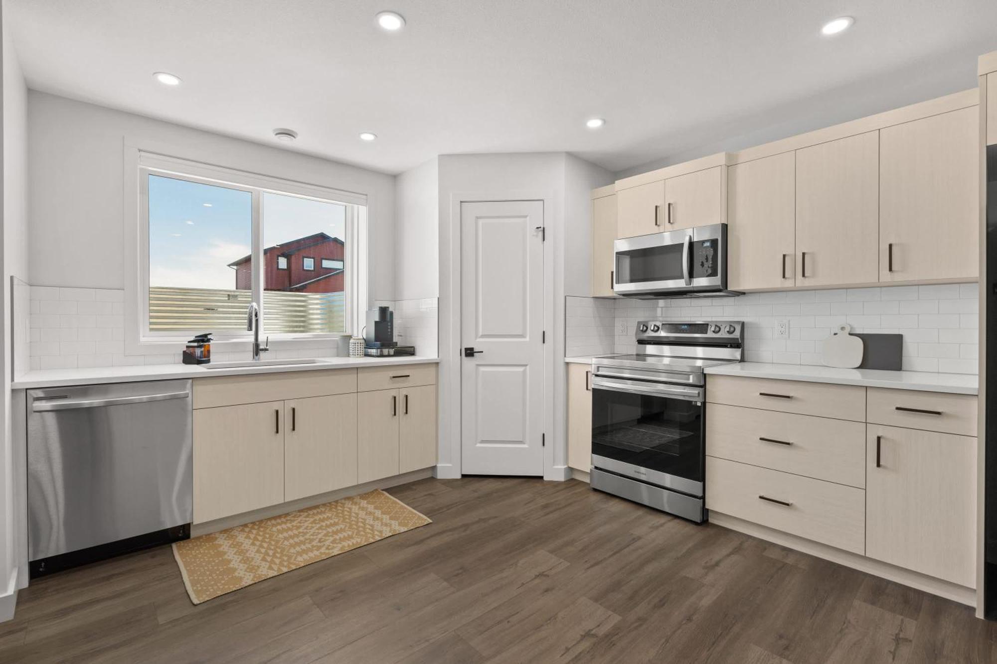 Livingston Way I Sleep 6 I Netflix I Kitchen I Tv Villa Pincher Creek Exterior photo